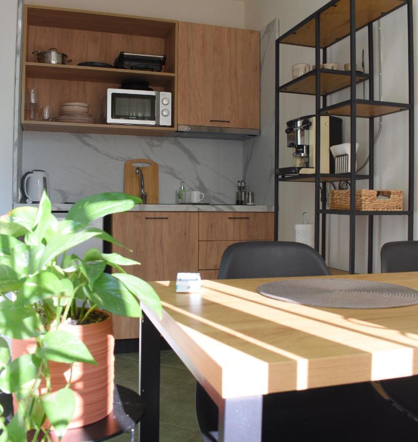 Feels Like Home Studio Apartments - Flh Albania Тирана Экстерьер фото