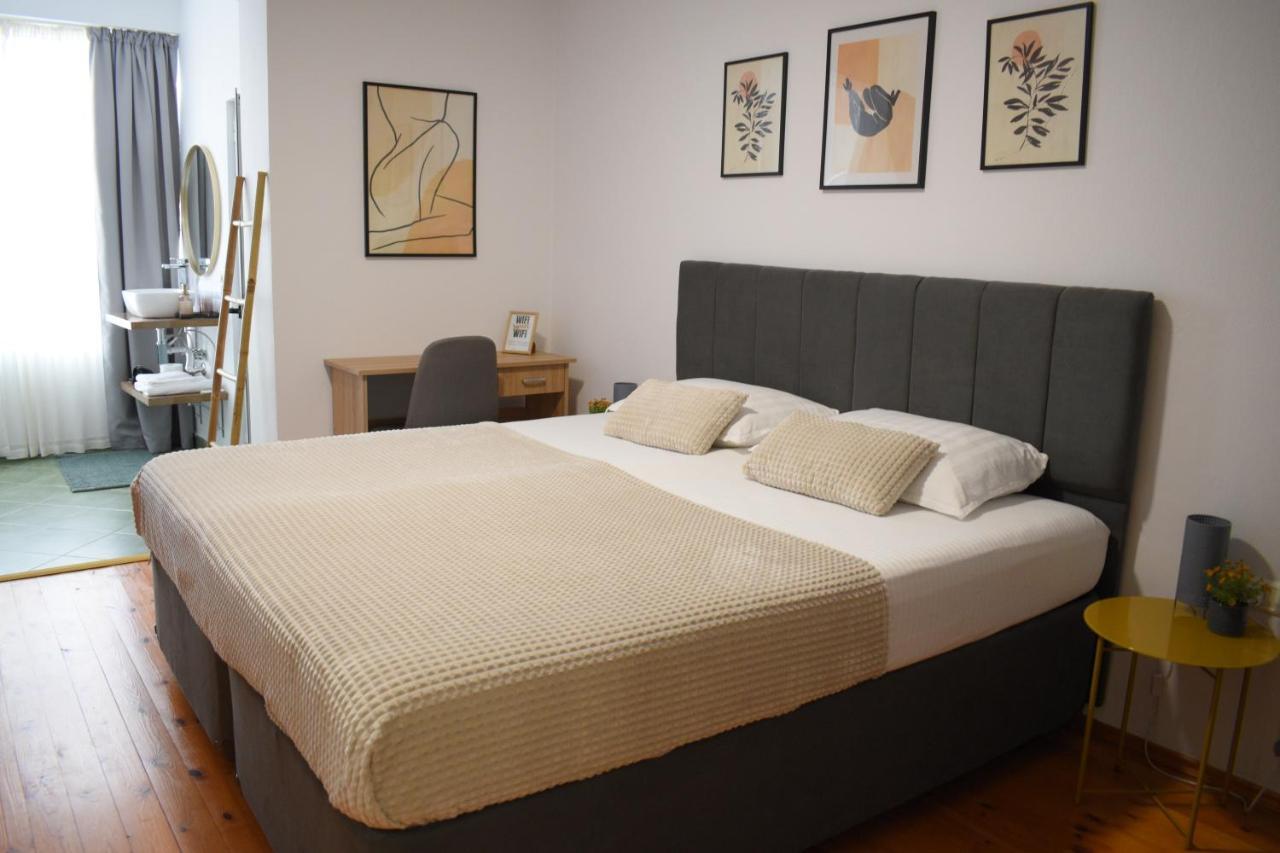 Feels Like Home Studio Apartments - Flh Albania Тирана Экстерьер фото